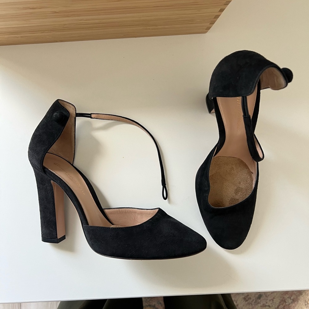 Gianvito Rossi Black Women's Heels Size 7.5